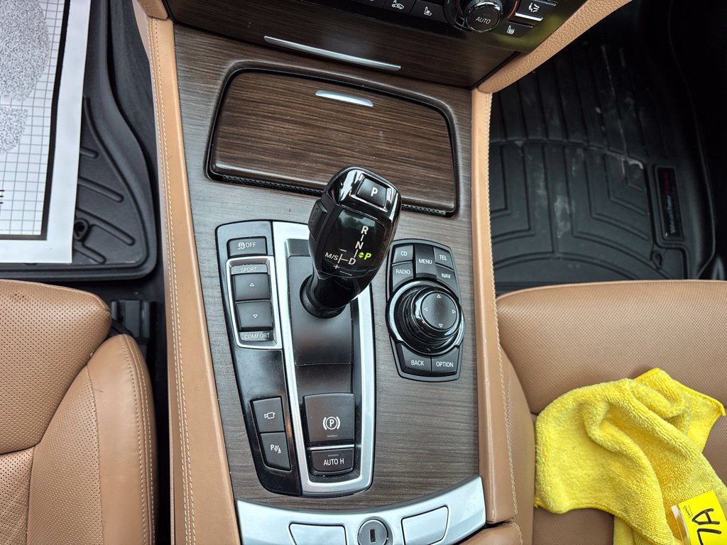 Used 2012 BMW 740i RWD image 20