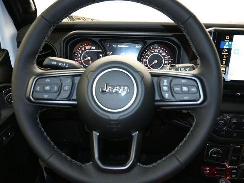 New 2026 Jeep Wrangler Unlimited Rubicon AWD/4WD image 13