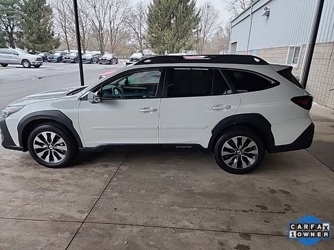 Used 2023 Subaru Outback Limited image 11