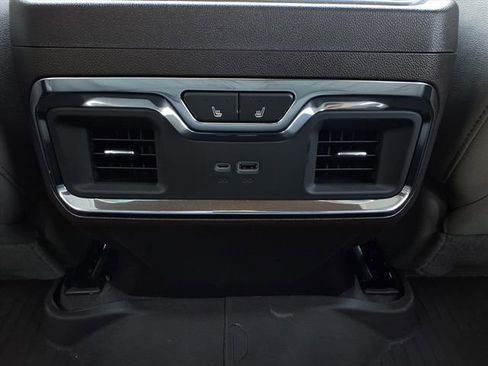 Used 2024 Chevrolet Silverado 1500 LTZ image 11