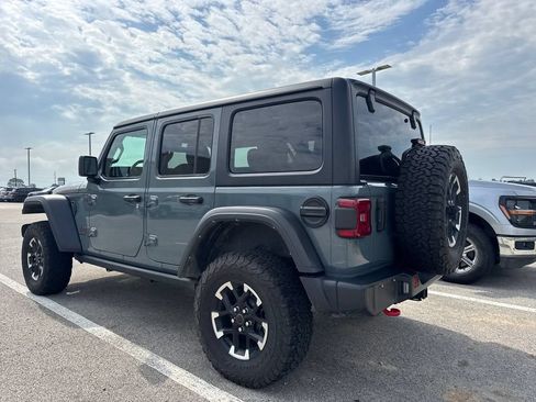 Used 2025 Jeep Wrangler Unlimited Rubicon AWD/4WD image 7