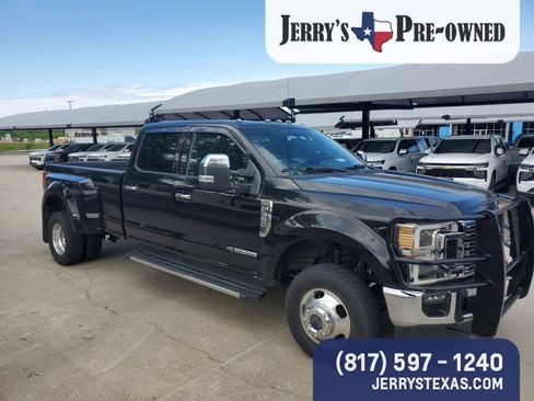 Used 2021 Ford F350 Lariat w/ Lariat Ultimate Package image 4
