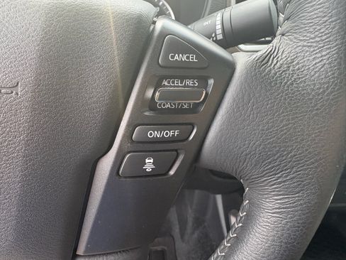 Used 2022 Nissan Frontier SV AWD/4WD image 21