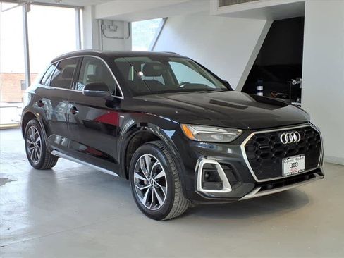 Used 2023 Audi Q5 2.0T Premium Plus w/ Premium Plus Package image 3
