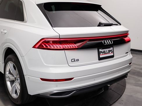 Used 2023 Audi Q8 Premium Plus w/ Premium Plus Package AWD/4WD image 14