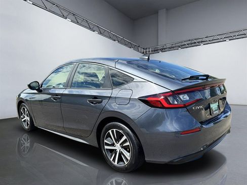 Used 2024 Honda Civic LX image 5