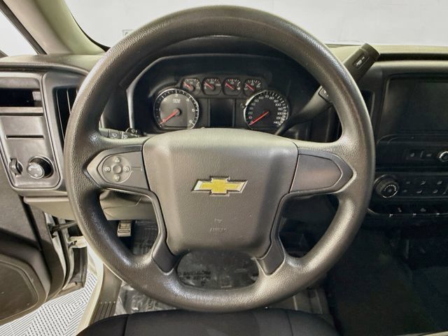Used 2019 Chevrolet Silverado 1500 Custom w/ Custom Convenience Package AWD/4WD image 12