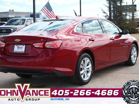 Used 2021 Chevrolet Malibu LT w/ Leather Package image 9