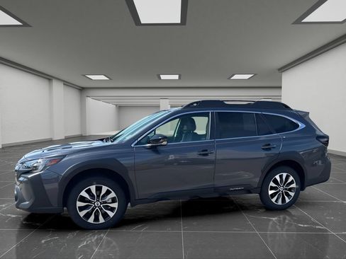 Used 2025 Subaru Outback Limited AWD/4WD image 7
