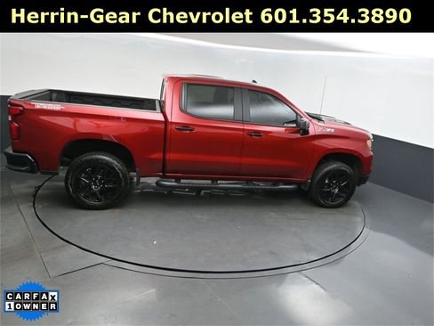 Used 2025 Chevrolet Silverado 1500 LT Trail Boss w/ Convenience Package II image 35