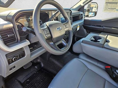 New 2026 Ford F250 XL w/ XL Chrome Package image 3