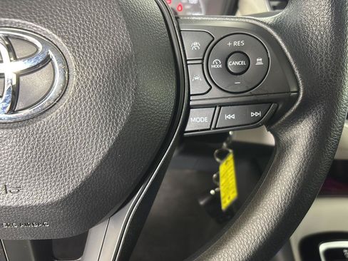 Used 2024 Toyota Corolla LE FWD image 32