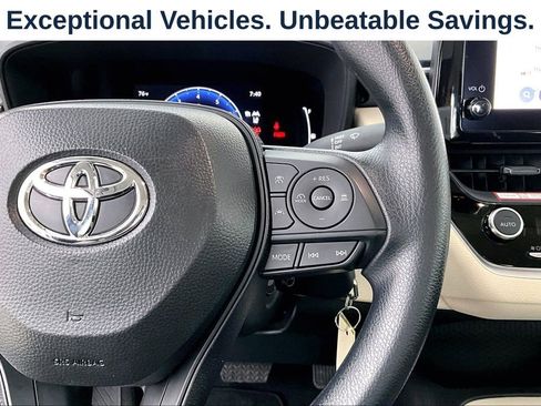 Used 2026 Toyota Corolla LE FWD image 25
