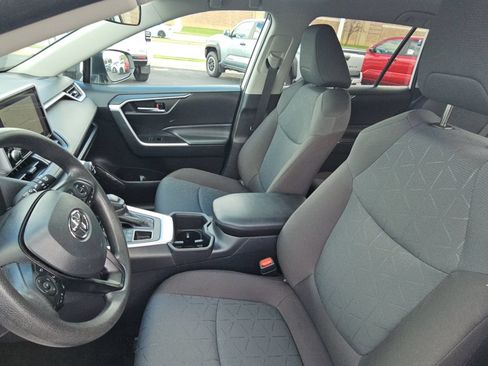 Certified 2025 Toyota RAV4 XLE AWD/4WD image 25
