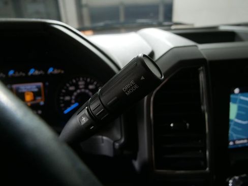 Used 2018 Ford F150 XLT w/ Equipment Group 302A Luxury AWD/4WD image 20