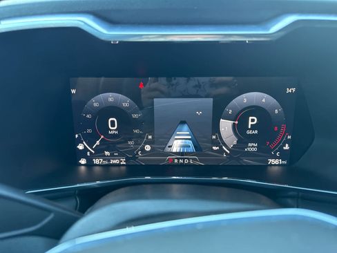 Used 2025 GMC Canyon Elevation w/ Convenience Package image 15