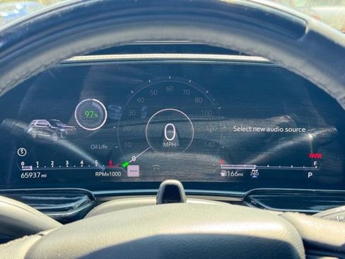 Used 2023 Cadillac Escalade Sport w/ LPO, ONYX Package image 30