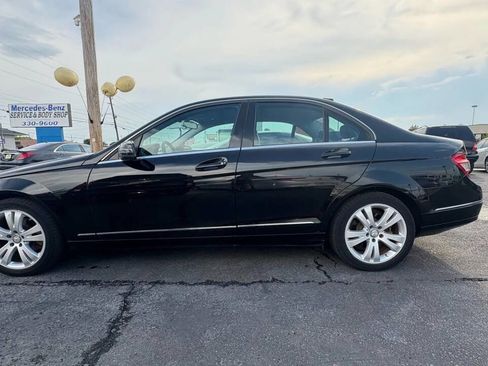 Used 2011 Mercedes-Benz C 300 Sedan image 2