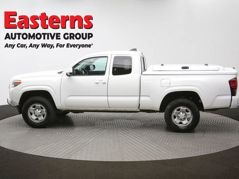 Used 2022 Toyota Tacoma SR image 59