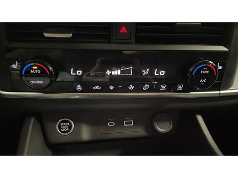 Used 2023 Nissan Rogue S AWD/4WD image 14
