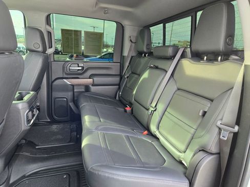 Used 2023 GMC Sierra 2500 Denali w/ Denali Ultimate Package image 29