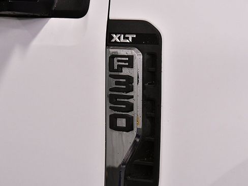 Used 2024 Ford F350 XLT image 10