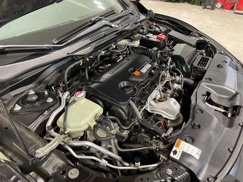 Used 2019 Honda Civic Sport image 32