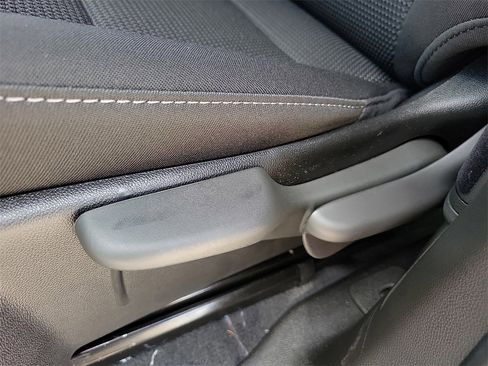 New 2025 GMC Canyon Elevation w/ Convenience Package image 20