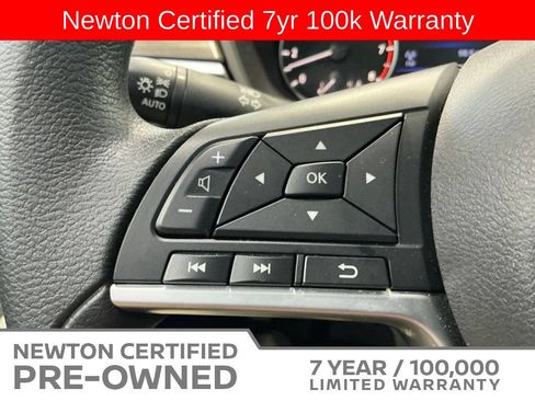 Used 2025 Nissan Altima 2.5 SV FWD image 27