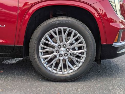 Used 2024 GMC Acadia Denali image 11