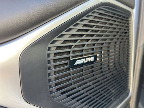 Used 2022 Jeep Wagoneer Series II w/ Premium Group I image 12