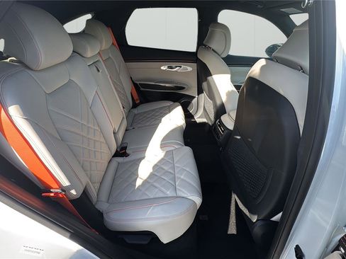 New 2026 Genesis GV70 3.5T Sport Prestige AWD/4WD image 13
