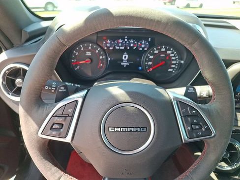 Used 2019 Chevrolet Camaro ZL1 RWD image 18