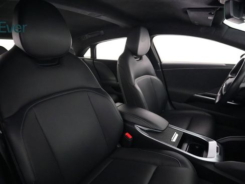 Used 2023 Lucid Air Pure image 23