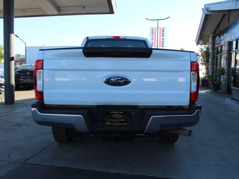 Used 2017 Ford F250 XL w/ Power Equipment Group RWD image 4