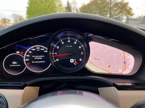 Used 2019 Porsche Cayenne Base AWD 4dr SUV image 28