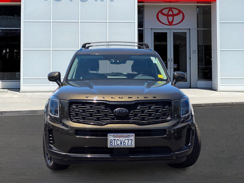 Used 2023 Kia Telluride EX X-Line AWD/4WD image 2