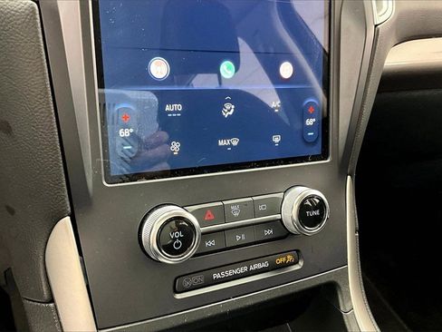 Used 2024 Ford Edge SE image 31