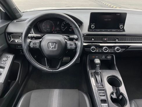 Used 2023 Honda Civic Sport image 11