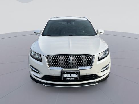 Used 2019 Lincoln MKC Reserve image 11