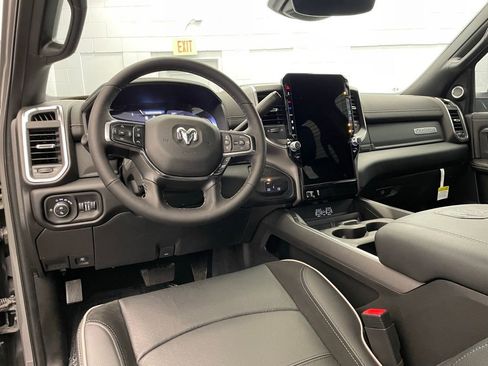 New 2026 RAM 3500 Laramie AWD/4WD image 15