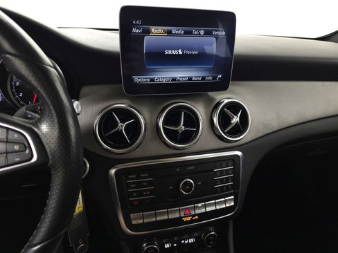 Used 2018 Mercedes-Benz GLA 250 4MATIC image 20