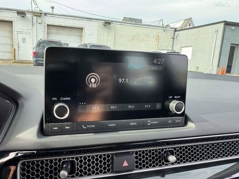 Used 2024 Honda Civic Sport image 31