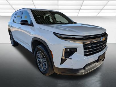 Used 2024 Chevrolet Traverse LT w/ Enhanced Driving Package