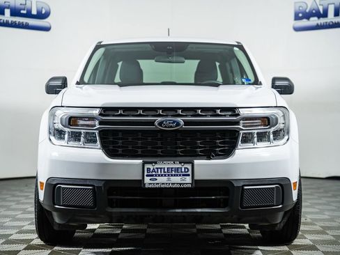 Certified 2022 Ford Maverick XLT image 2