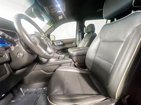 Used 2023 Chevrolet Suburban Premier AWD/4WD image 15