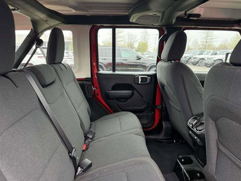 Certified 2025 Jeep Wrangler Unlimited Sport AWD/4WD image 17