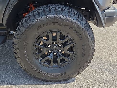 Used 2025 Ford Bronco Raptor AWD/4WD image 11