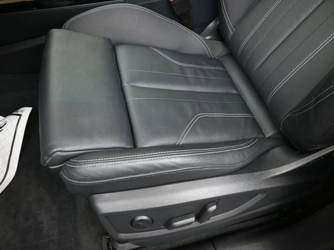 Certified 2025 Audi Q5 2.0T Premium w/ Convenience Plus Package image 22