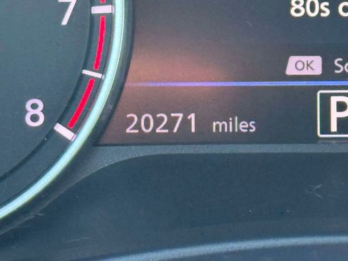 Used 2025 Nissan Sentra SR image 24